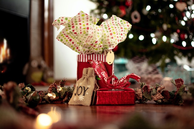Buy & Send Christmas Gifts Online
